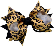 Load image into Gallery viewer, 4.5 Inch Wide Leopard Print Grosgrain Hair Bow
